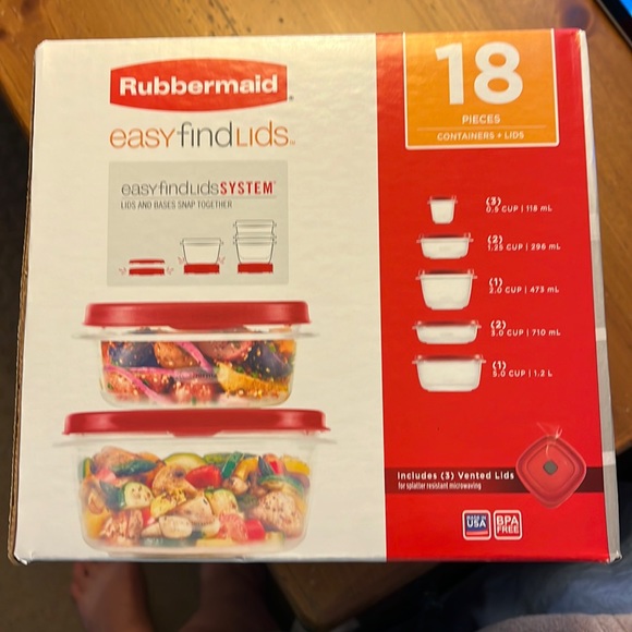 Rubbermaid Other - Rubbermaid easy find lids system, 18 pieces.